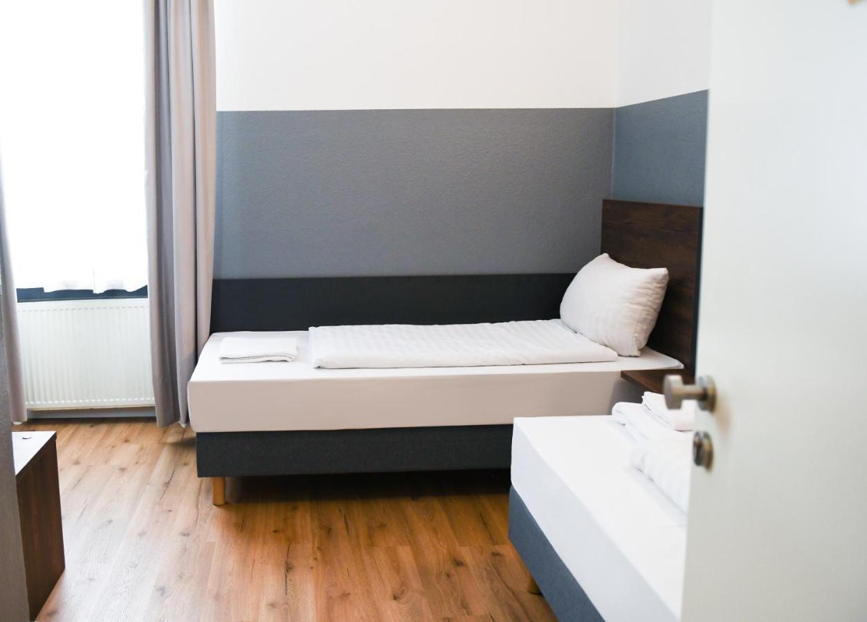 Hotel Apadana Frankfurt Frankfurt am Main Kültér fotó