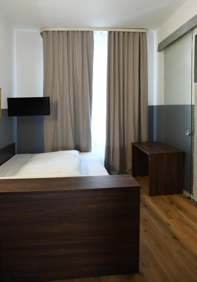 Hotel Apadana Frankfurt Frankfurt am Main Kültér fotó