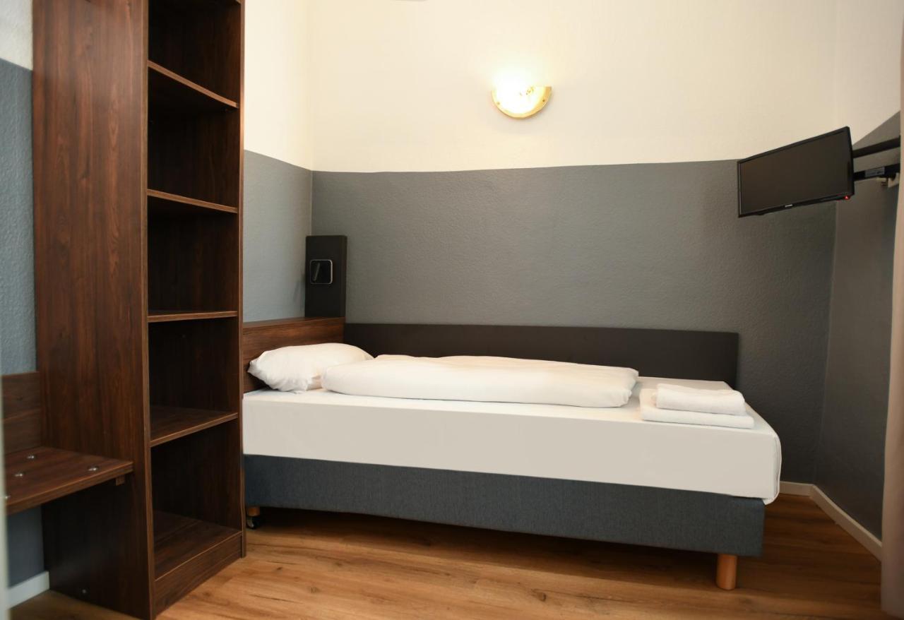 Hotel Apadana Frankfurt Frankfurt am Main Kültér fotó