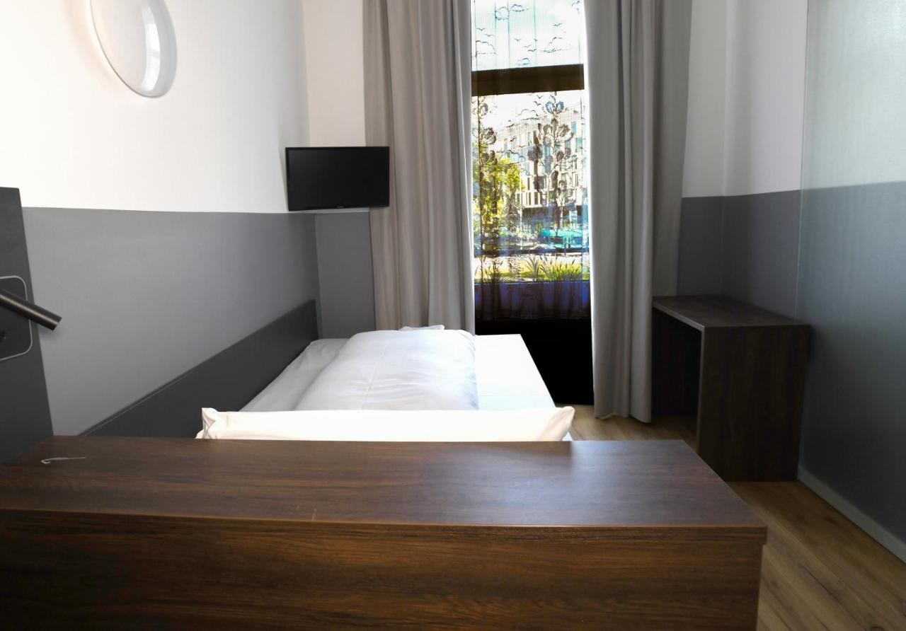 Hotel Apadana Frankfurt Frankfurt am Main Kültér fotó