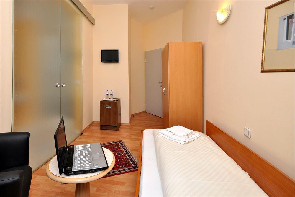 Hotel Apadana Frankfurt Frankfurt am Main Kültér fotó